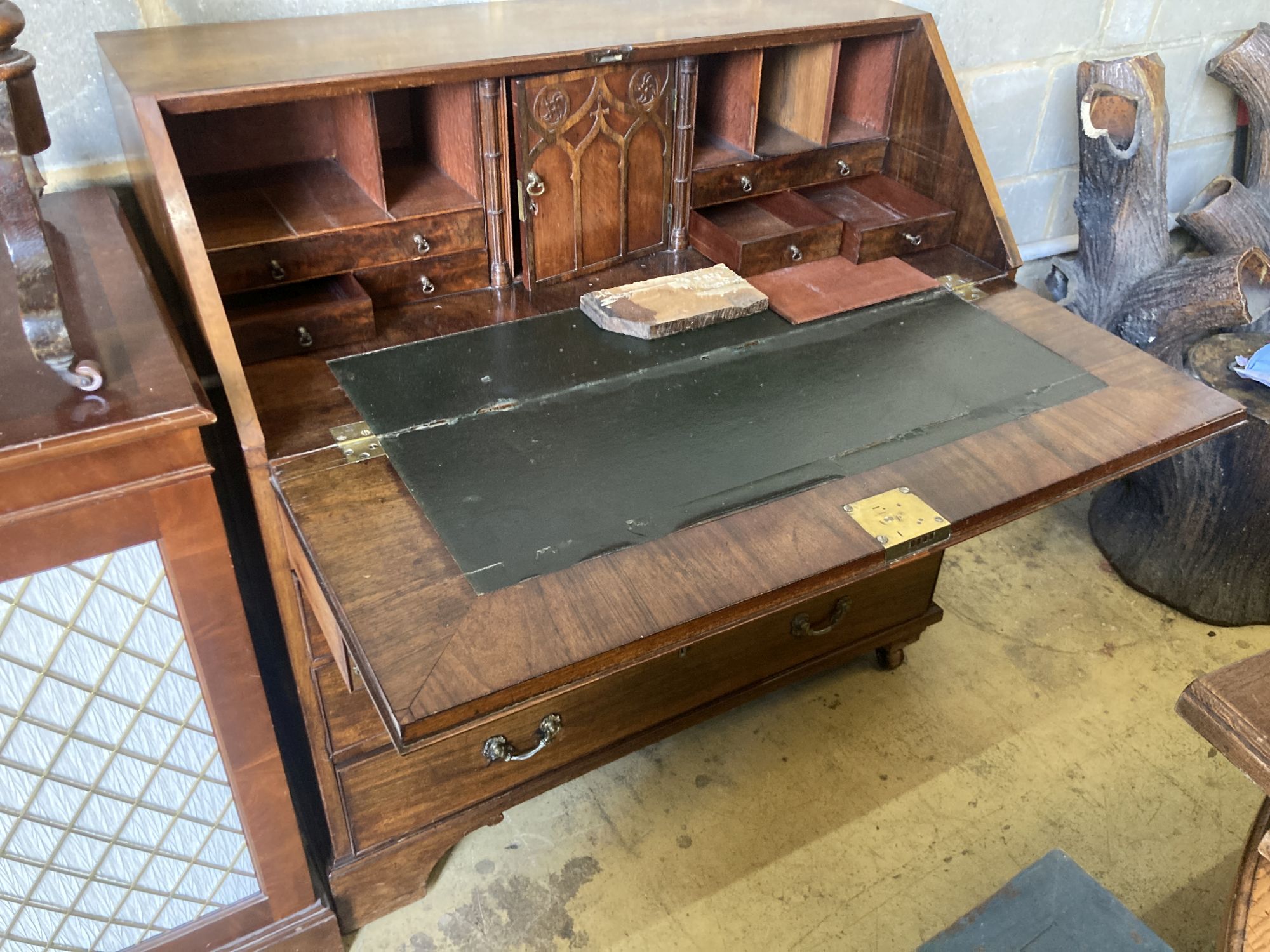 A George III mahogany bureau (split front flap), width 107cm, depth 56cm, height 110cm